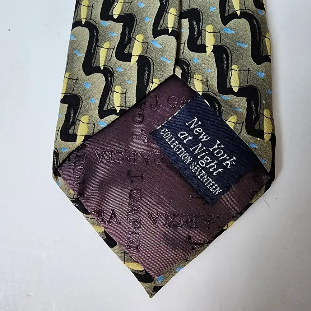 J Garcia Tie Mens Necktie 100% Silk 1996 Collection Seventeen New York At Night